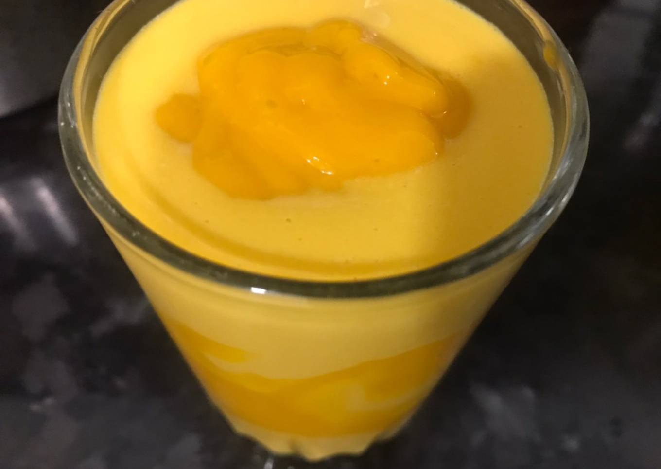 Mango lassi