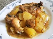 Una foto de pollo de corral