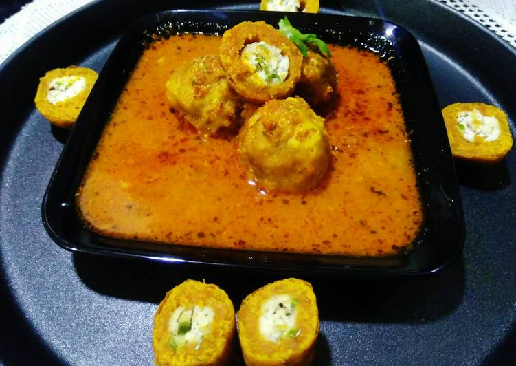 Delicious Paneer Stuffed Shahi Gatta Curry