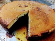 Una foto de torta chocoflan