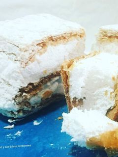 Una foto de Milhojas de merengue Italiano