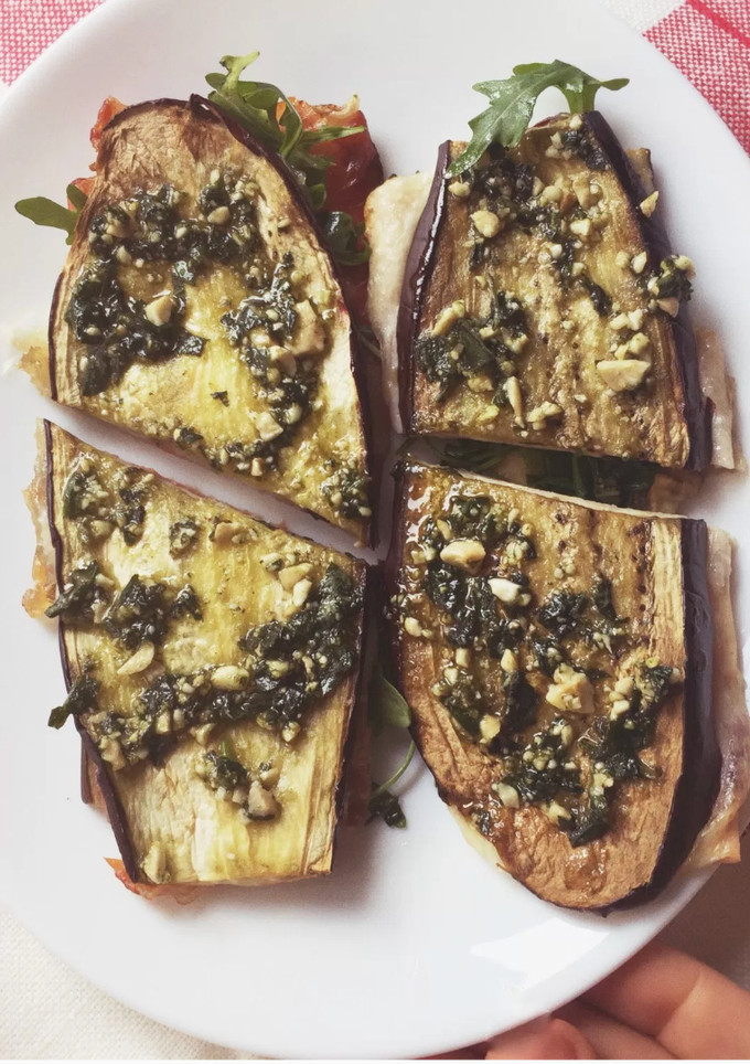 Una foto de Como comer berenjena sin morir en el intento 🍆