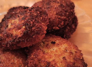Foto principal de Falafel al horno y salsa de yogur básica (BLW)