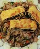 Cơm rang thập cẩm + trứng cuộn rong biển