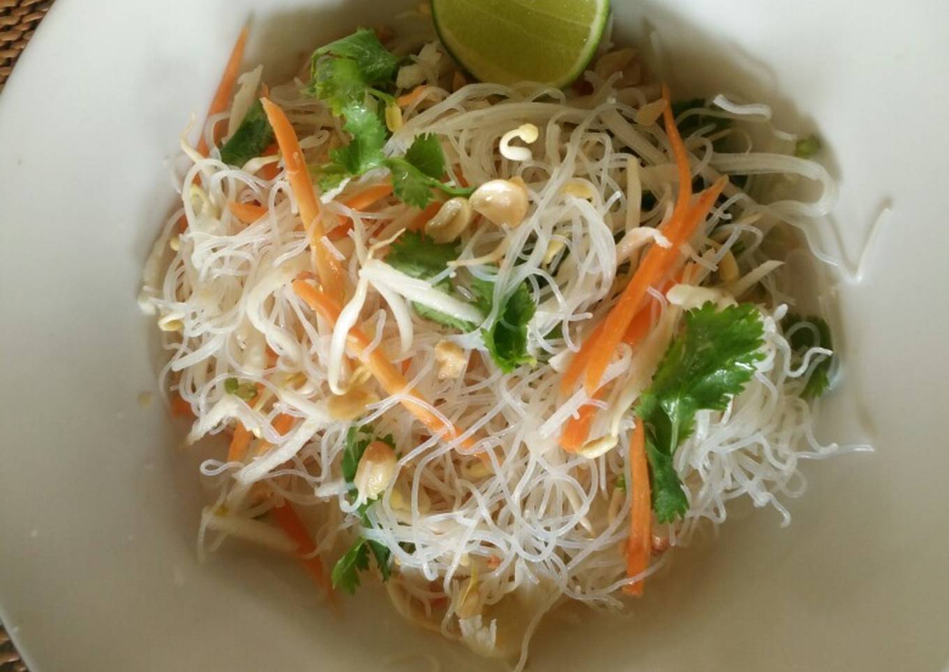 Thai Cold noodles salad ala mamamax
