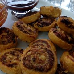 A picture of Crispy Allu ke Pinwheel.