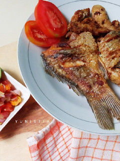 Foto resep Ikan Mas Goreng Sambal Atah