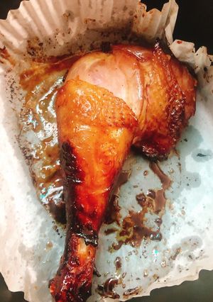 Hình của món Đùi gà nướng mật ong.