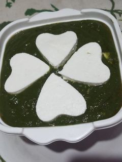 पालक पनीर (palak paneer recipe in Hindi) रेसिपी मुख्य फोटो