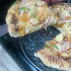 A picture of Cheese burst pizza.