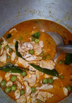 รูปของ พะแนงอกไก่
