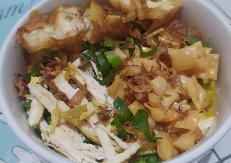 Resep Mudah Bubur Ayam kuah kuning Yummy Mantul