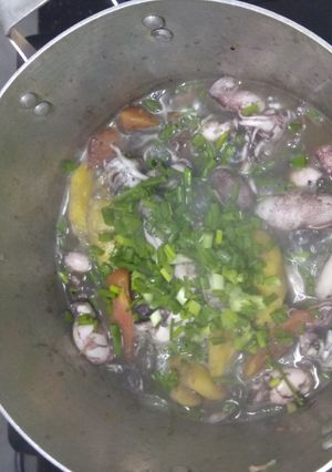 Hình của món Mực kho khóm cà.