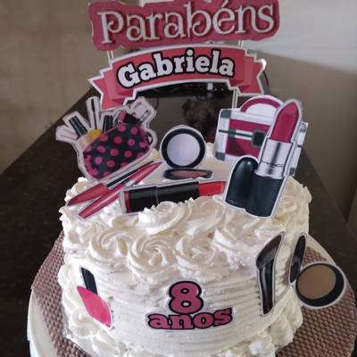 ESTÁ NO FORNO: Make up Cake, o bolo maquiagem! - Grupo Acontece de