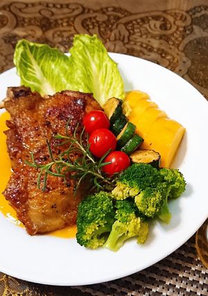 奶油雞腿排佐香芒醬 的食譜成品照片