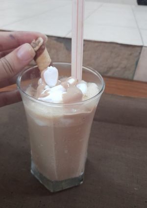 A picture of Chocolate ice cream shake.