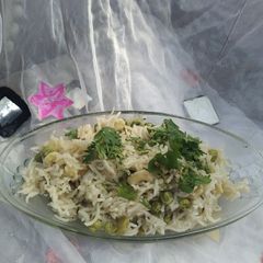 A picture of Matar Pulao.