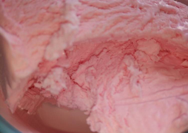 Strawberry ice-cream