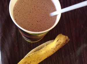 Una foto de Licuado de plátano con chocolate 🍶