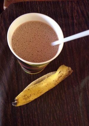 Una foto de Licuado de plátano con chocolate 🍶