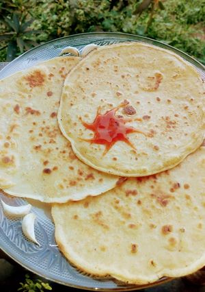 গার্লিক পরাঠা (garlic paratha recipe in Bengali) রেসিপির প্রধান ছবি