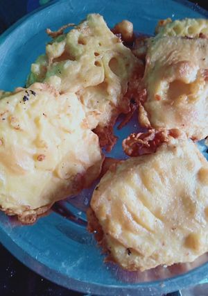 A picture of Bread pakora.