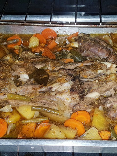 Una foto de 🐐Pierna de Cordero al Horno🍖