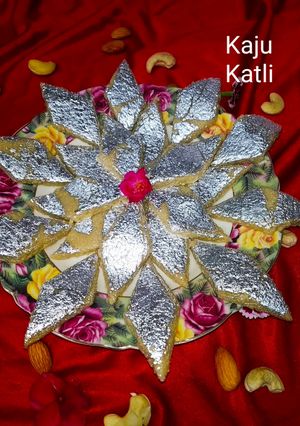 A picture of Kaju Katli.