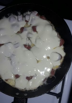 Una foto de Salchicha a la tortiilla