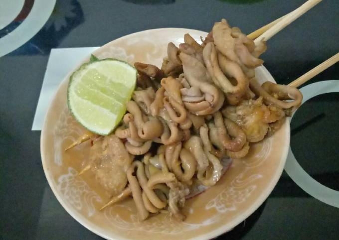 Cara bikin Sate Usus Pendamping Soto Cara bikin Sate Usus Pendamping Soto