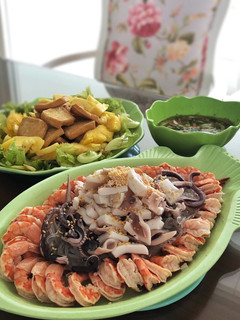 Foto resep Seafood Plater with Thai dipping sauce