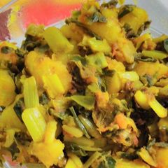 A picture of Spring onion nd potato dry veg.