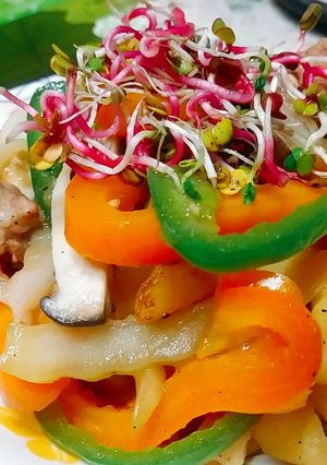 Hình của món Rau củ xào thập cẩm.