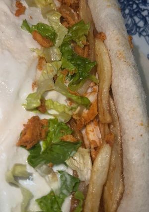 صورة لوصفة شاورما دجاج (طريقة سهلة ولذيذة 🌯)