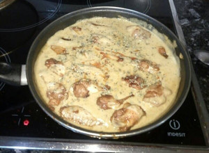 Foto principal de Alitas de pollo barbacoa, con salsa de verduras al vino rosado