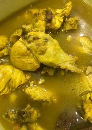 Gambar Ayam masak kunyit simple