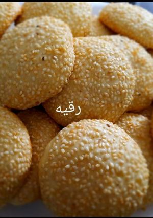 عکسی از دستور کلوچه کنجدی نرم و خوشمزه