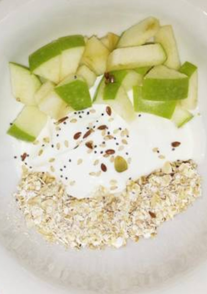 Una foto de Yogur mezcla🍏