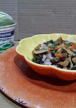 A picture of Black chana chaat.