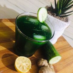 A picture of Spinach cucumber smoothie.