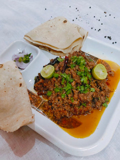 खड़े मसाले का कीमा स्पाइसी(khade masale ka keema spicy recipe in hindi) रेसिपी मुख्य फोटो