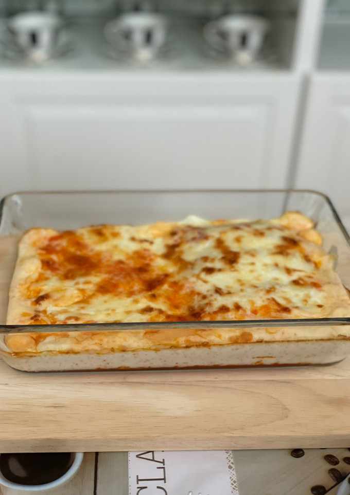 Una foto de Canelones con atún