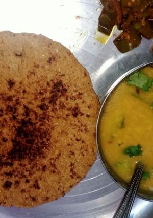 A picture of Makka ka parantha.