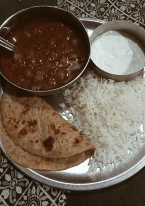 चावल छोले (chawal chole recipe in Hindi) रेसिपी मुख्य फोटो