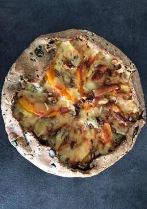 Une photo de Tarte d’automne potimarron comté et noix