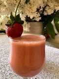 Smoothie de căpșuni!