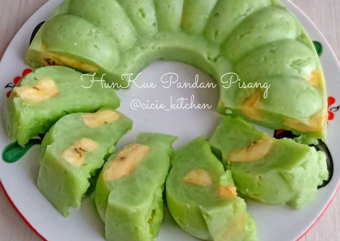 How to Prepare Delicious Hunkue pandan pisang