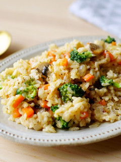 一鍋到底~簡易奶油蘑菇燉飯(影片教學) 的食譜成品照片