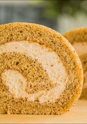 A picture of Earl Grey Swiss Roll Cake (Black Tea Cake).