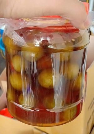 Hình của món Sấu ngâm đường.